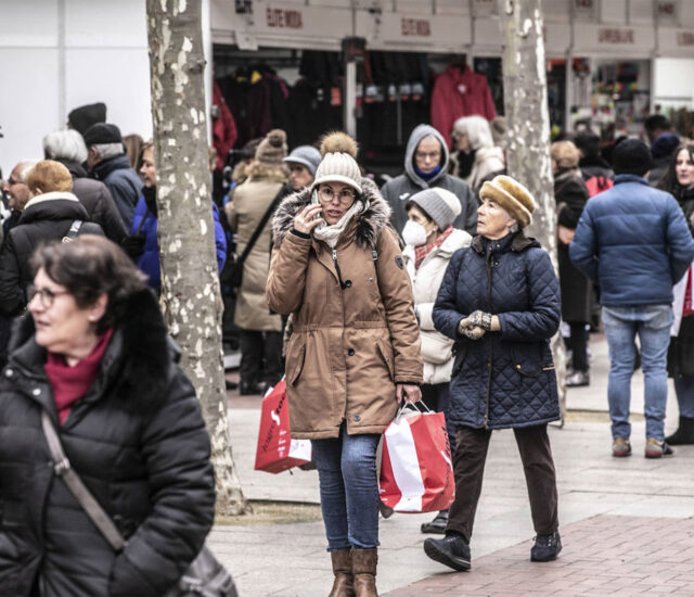 Logrostock llena el centro de Logroño de gangas